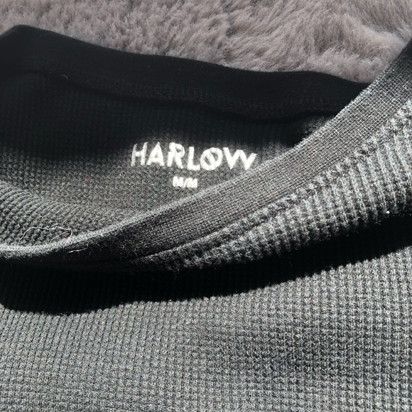 BLACK BOAT HOUSE TOP - Picture 3 of 3